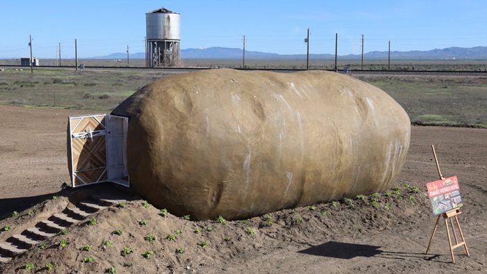 giant idaho potato hotel airbnb